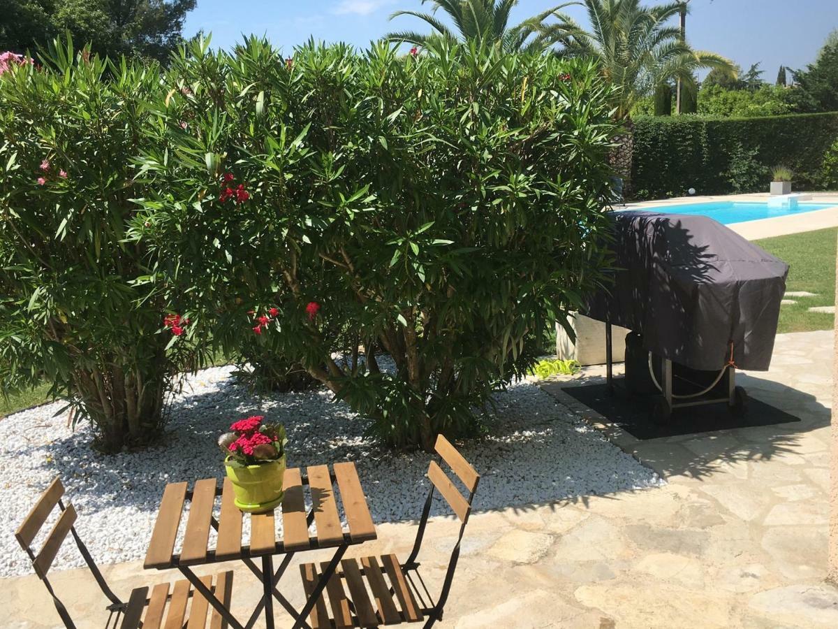 Charmante Villa Familiale Vence Εξωτερικό φωτογραφία